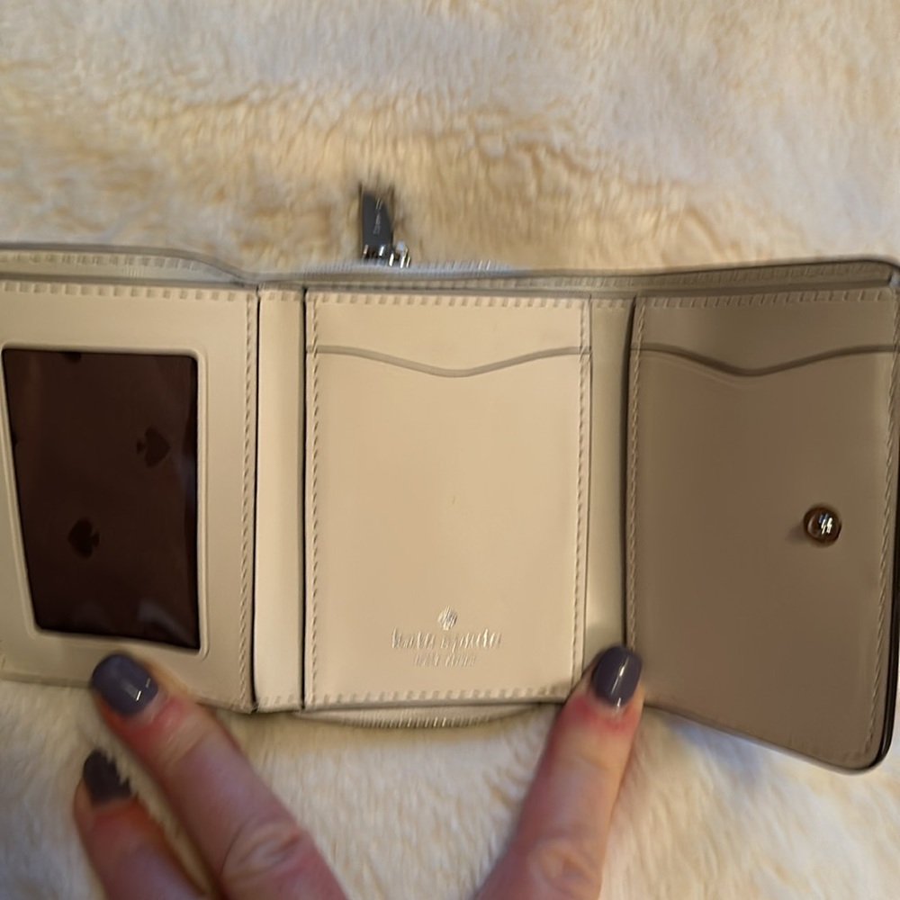 Kate Spade blue , cream and tan wallet - Picture 3 of 5